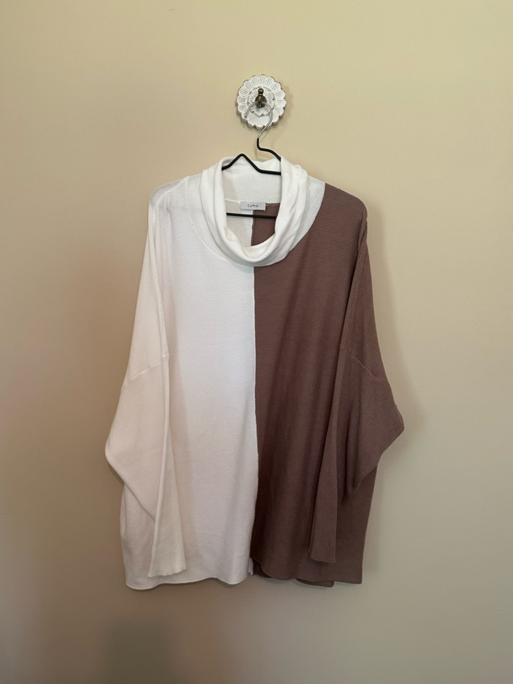 Cupio White and Taupe Colorblock Cowl Neck Sweater